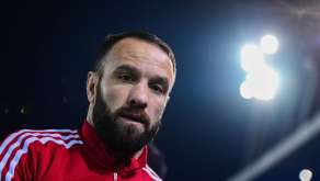 Mathieu Valbuena Olympiakos fin 030823