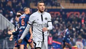 Mbappé PSG Montpellier gris