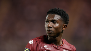 mercato-monaco-lamine-camara-signe-pour-135-meur