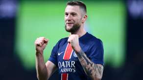 Milan Skriniar tout sourire avec le PSG.