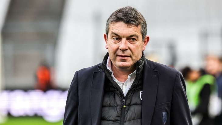 Arnaud Pouille (Lens) travaille sur le départ de Fulgini