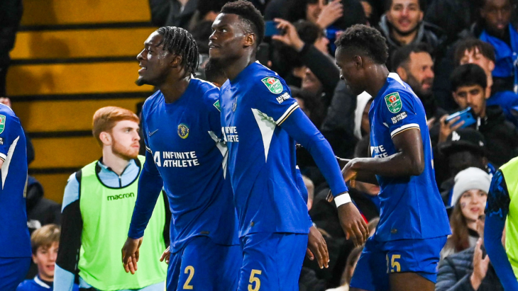 Axel Disais et Loïc Badiashile avec Chelsea