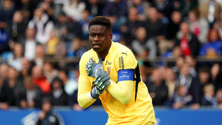 Brice-Samba-RC-Lens-concentré