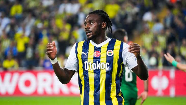Bright Osayi-Samuel avec Fenerbahçe