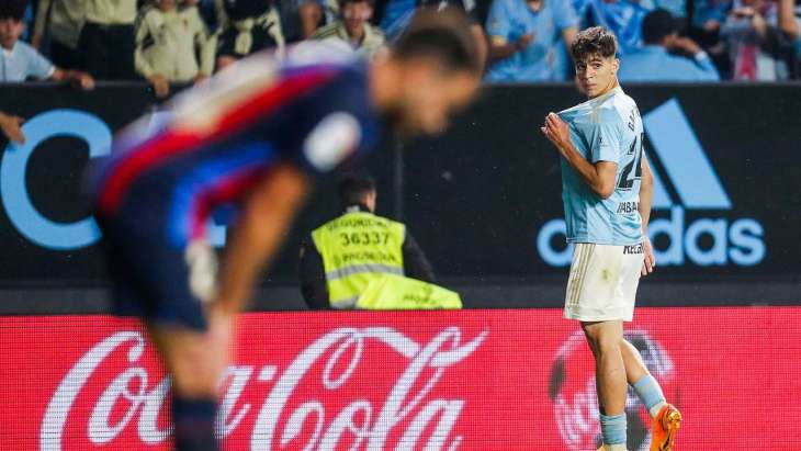 Gabri-Veiga-Eté2023-PSG-Naples