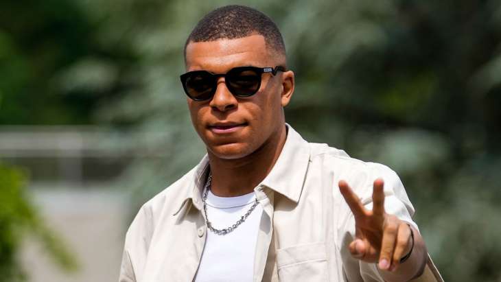 Kylian Mbappé PSG reste