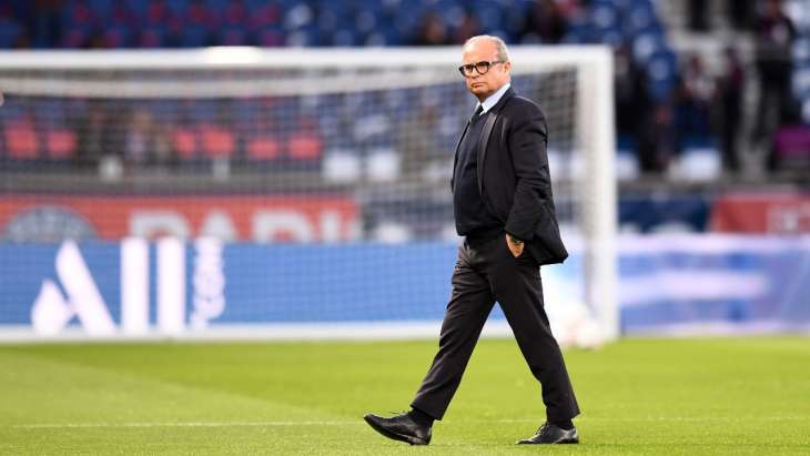 Luis Campos, le conseiller sportif du PSG ici sur la pelouse du Parc des Princes.