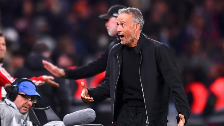 Luis-Enrique-PSG-Paris-heureux