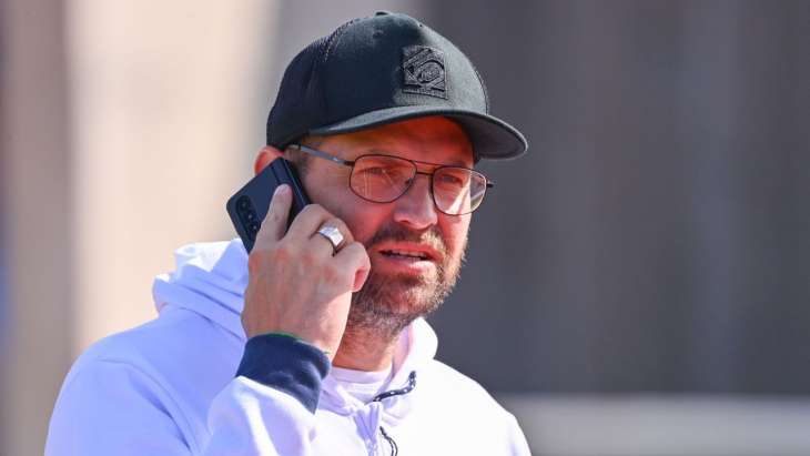 Mathieu Bodmer au téléphone