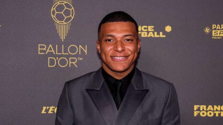 Mbappé, au photo-call du gala du Ballon d'Or 2023