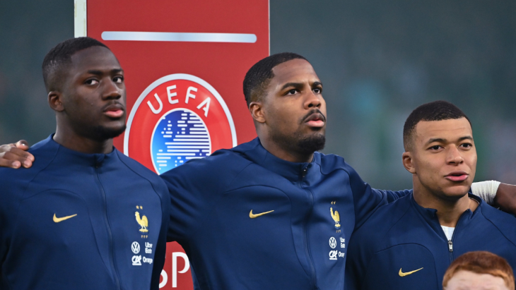 Mbappé, Konaté et Maignan avec l'équipe de France