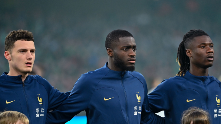 Pavard, Upamecano et Camavinga avec l'équipe de France