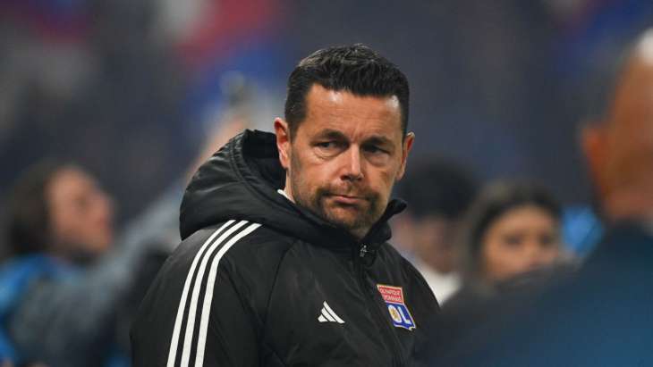Pierre Sage, déçu après la défaite de l'OL en finale de la CdF face au PSG