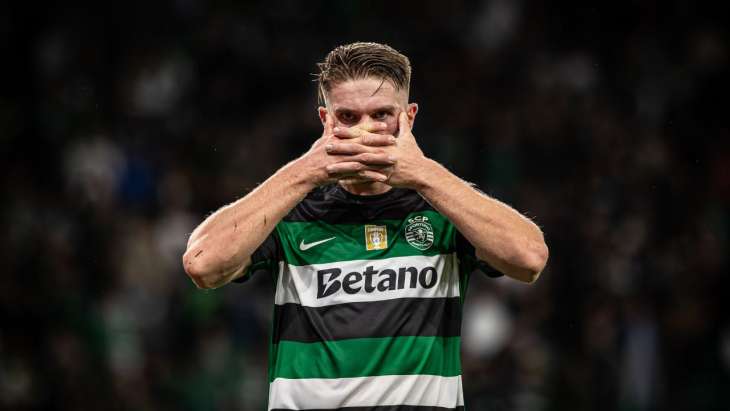 Viktor Gyökeres célèbre face à Manchester City