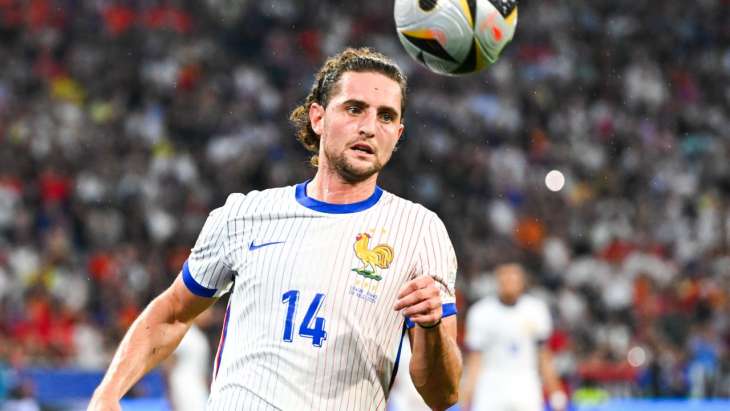 Adrien Rabiot, maillot blanc de la France lors de l'Euro