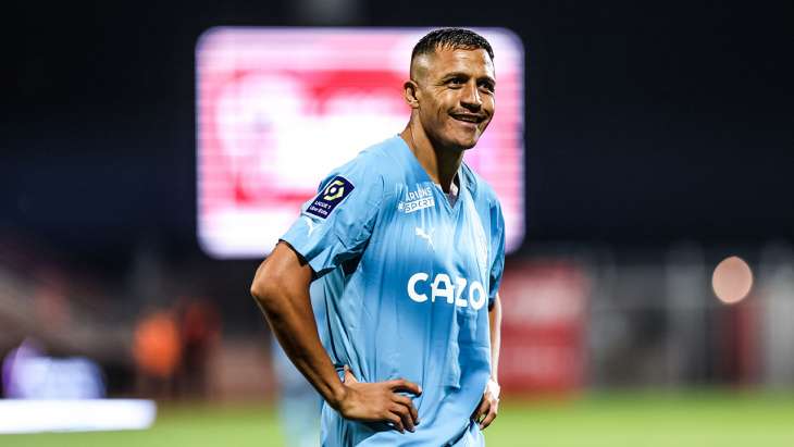 alexis sanchez om sourire
