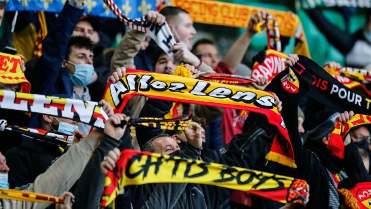 Les supporters du RC Lens et de l'ASSE s'unissent