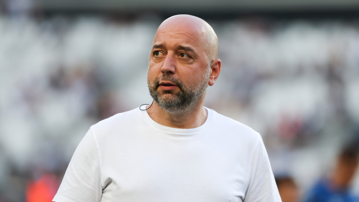 bordeaux-gerard-lopez-sort-du-silence