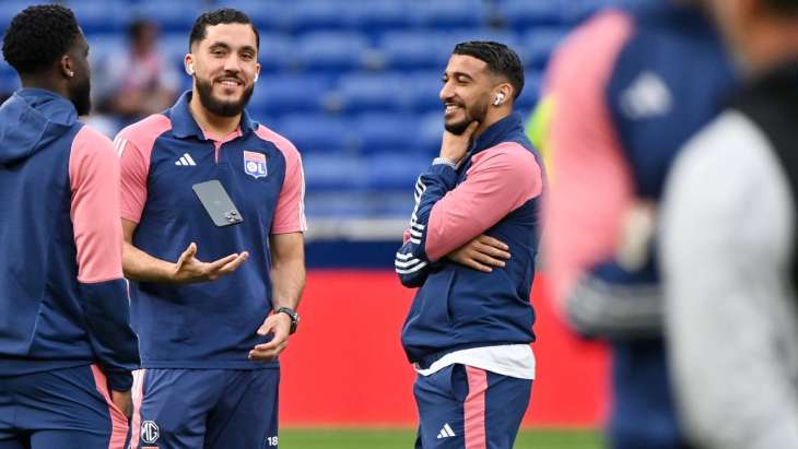 Rayan Cherki et Said Benrahma avec l'OL