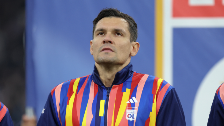 Dejan Lovren sous les couleurs de l'OL