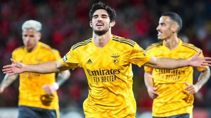 Guedes célèbre un but avec Benfica