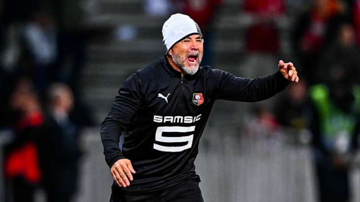 Jorge Sampaoli, le coach de Rennes, en train de donner ses consignes.