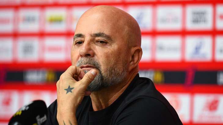 Jorge Sampaoli, l'entraîneur du Stade Rennais, en conférence de presse