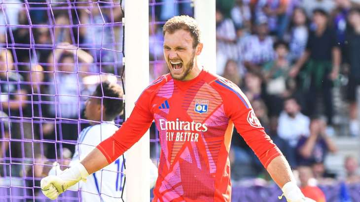 Lucas Perri, le gardien de but de l'OL