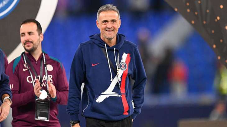Luis Enrique, le coach du Paris Saint-Germain, tout sourire.