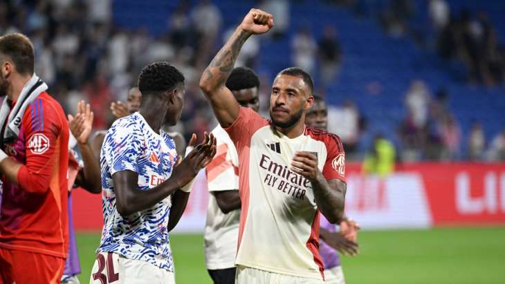Mahamadou Diawara, ici aux côtés de Corentin Tolisso, avec l'OL.