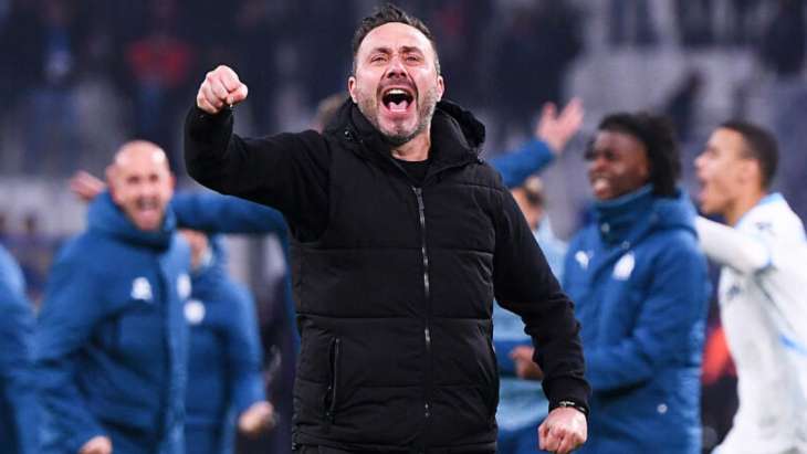 Roberto De Zerbi, le coach de l'OM, fou de joie.