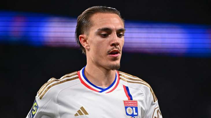 Maxence Caqueret sous les couleurs de l'OL