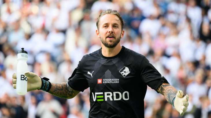 Patrik Carlgren avec Randers FC