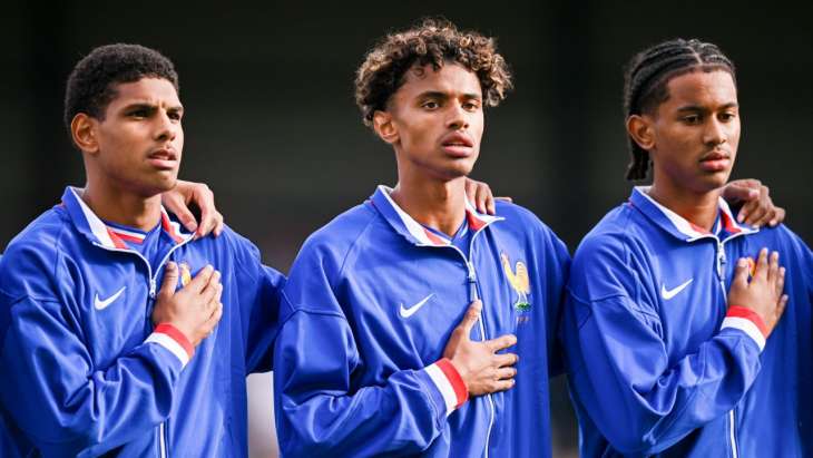 Yoni Gomis avec l'Équipe de France