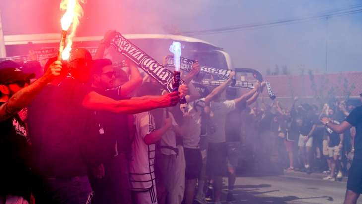 Des supporters girondins avant la rencontre de N2 face à Poitiers
