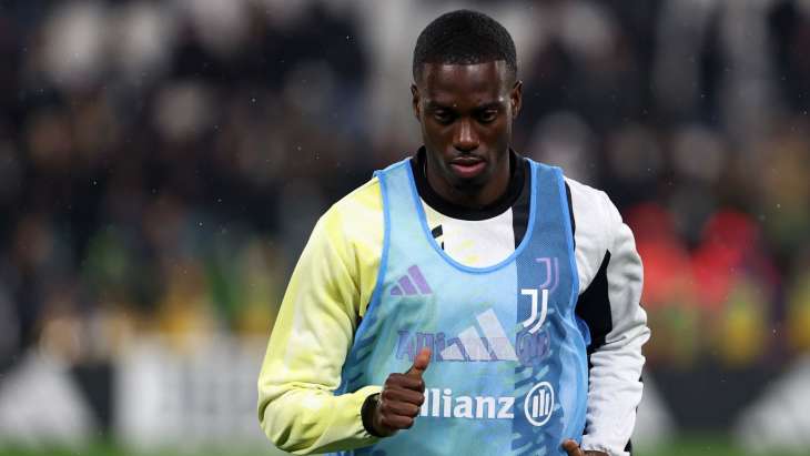 Timothy Weah à l'échauffement avec la Juventus